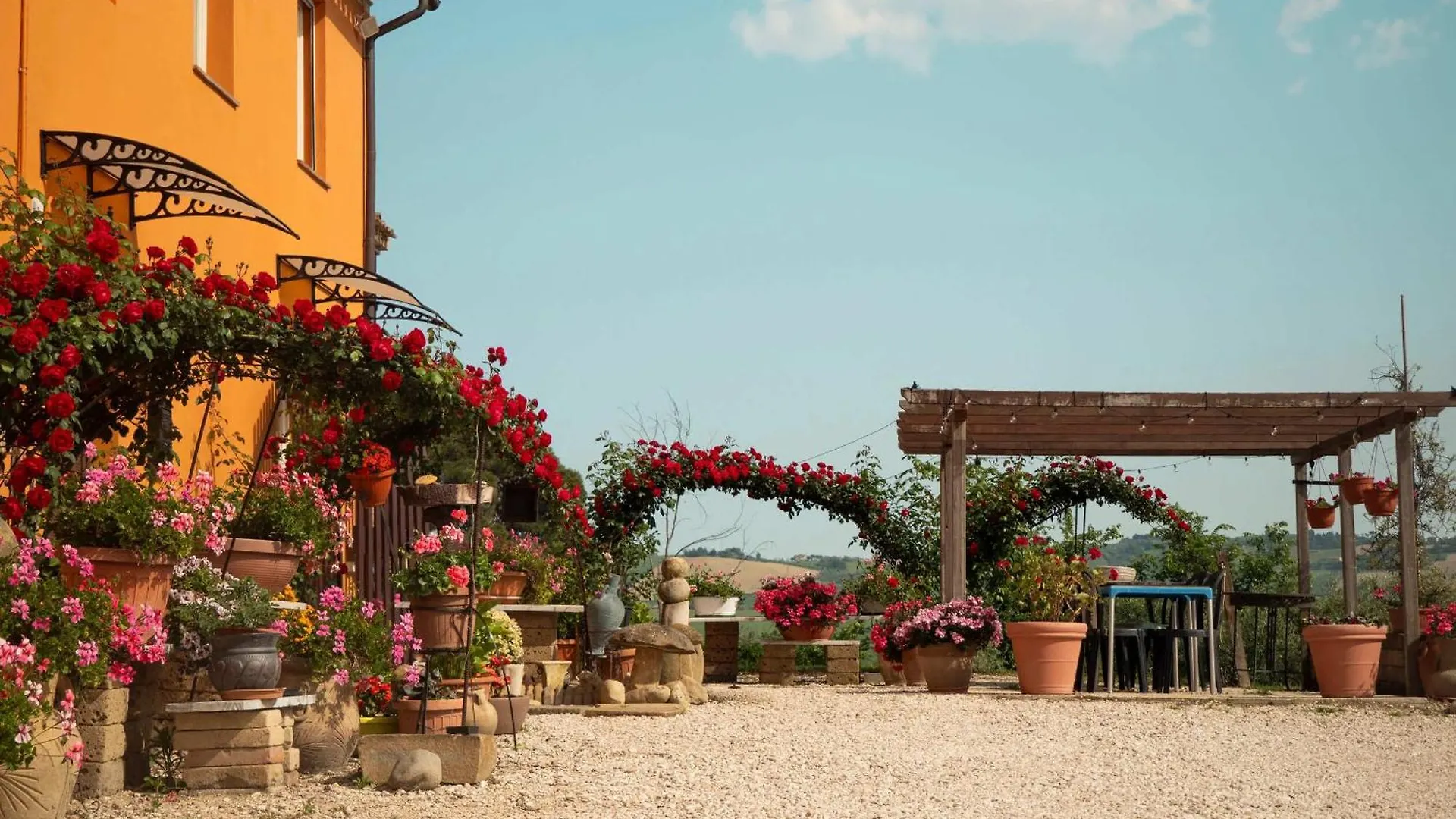 Country house B&B Aesis La Dolce Collina Iesi